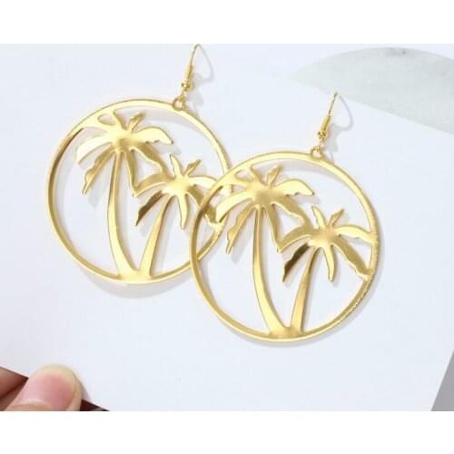 European and American fashion jewelry exaggerated big earrings leaves hollow street shot statement earrings female earrings
