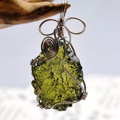 10-13g Natural Moldavite Green Aerolites Crystal Falling Stone Pendant Energy Apotropaic Free Rope Necklace From Czech