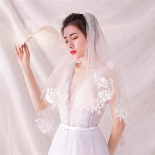 2T Lace Appliques Wedding Veil Short Bridal Veils with Comb Wedding Accessoires Bride Veils