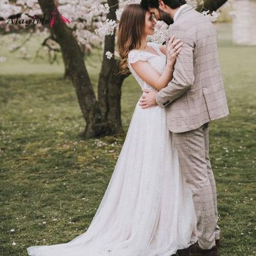 Simple Plus Size Wedding Dresses Sexy V Neck Backless Wedding Gowns Long Train Vestido de noiva simples White Lace