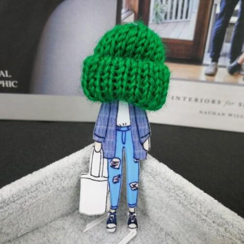 Harajuku Badges for Woman Brooches and Pins Elegant Acrylic Cartoon Models with Knitted Hats Brooch Fashion Jewelry Accessories