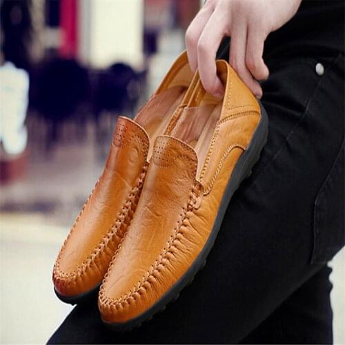Men Flats Shoes Leather Shoes Male Loafers Men Flats Breathable Comfortable Casual Mens Flat Shoes Fashion Peas Shoes W1-07
