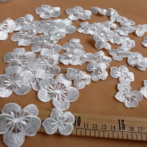 La Belleza beautiful clear Sequins off white flowers patch wedding dress epaulet 100/lot wholesale different 6cm/4cm sizes