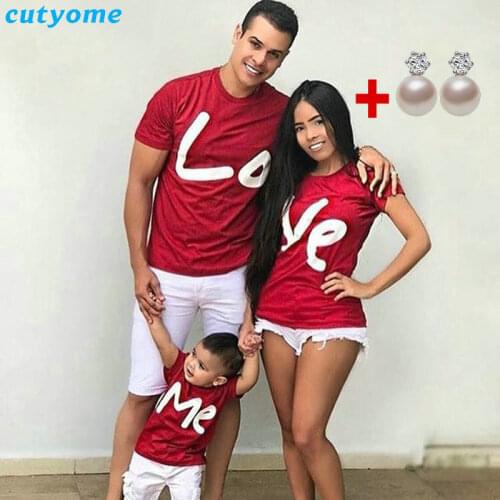 2020 Family Matching Clothes Tshirt Mother Daughter Baby Boy Kid Girls Father Son Short Sleeve Valentine Top Love Me T-shirt Top