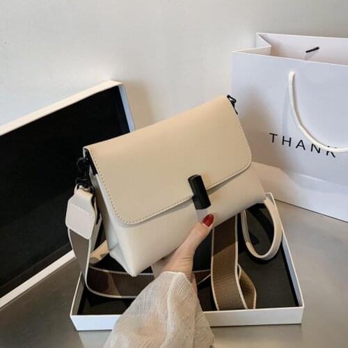 Womens small bag 2021 Korean new fashion broadband One Shoulder Messenger Bag versatile small square bag