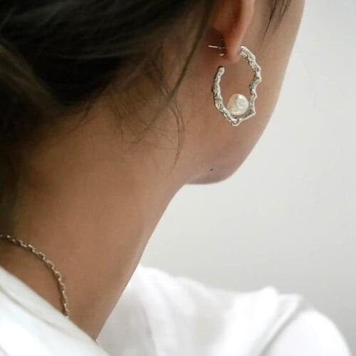 H24 Amorita Boutique InsTrendy Pearl Irregular U Shape Dangle Earrings For Women Girl Dress Gift