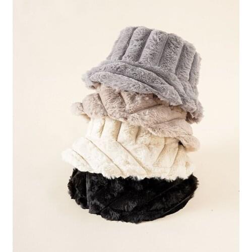 New Winter Plush Bucket Hats Unisex Outdoor Casual Wild Warm Hat Soft Velvet Fisherman Cap Streetwear Furry Lady Fashion Present