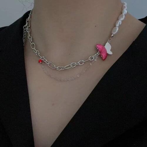 VSnow Textured Asymmetric Butterfly Chunky Curb Chain Chokers Necklace for Women Simulation Pearl Beaded Metal Necklace Jewelry