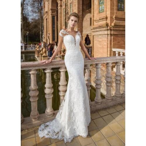 Scoop Short Sleeves Lace Appliques Mermaid Wedding Dresses V-Shape Back 2021 Zipper Back Bridal Gowns Simple Robe De Mariee