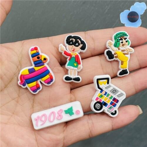 50pcs Wholesale Lovely Kids Trolley PVC Shoes Accessories Garden Shoe Decorations Fit Boys Girls Croc Jibz Charm Bracelet