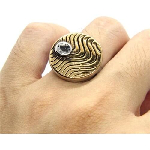 Queens Hand Ring 316L Stainless Steel Women Mens Golden Fashion Style Cool Star Ring