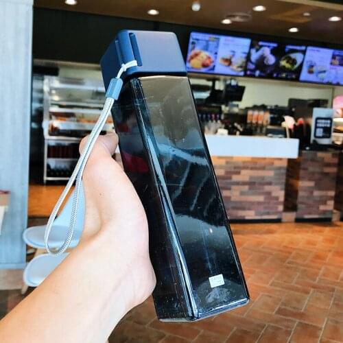 Water Bottle Square 550ML Plastic Drinkware Tour Outdoor Sport School Leak Proof Seal Gourde Portable Climbing Water Bottles