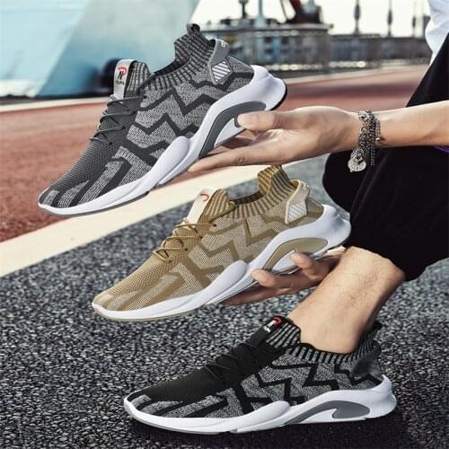 Mens sports shoes flying woven breathable running shoes trend mens shoes 2021 spring and autumn models