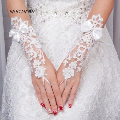 Women Wedding Gloves Lace Fingerless Bridal Gloves Long Pearl Bow For Bride White Accessories Gants ST038