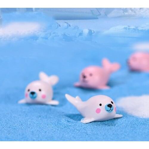 ZOCDOU 1 Piece Cute White Cartoon Baby Seal Sea Dog Ornament Small Statue Little Figurine Crafts Home Decoration
