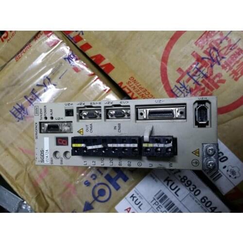USED 100% TESTED ORIGINAL AC SERVO DRIVER SGDS-02A72A