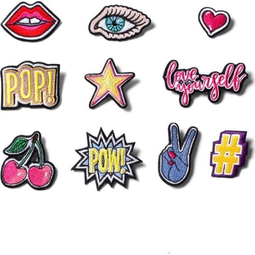 Cute japanese cartoon embroidery brooches Fashion Hundred Matching Pins Fixed clothes bag decoration, choose your favorites