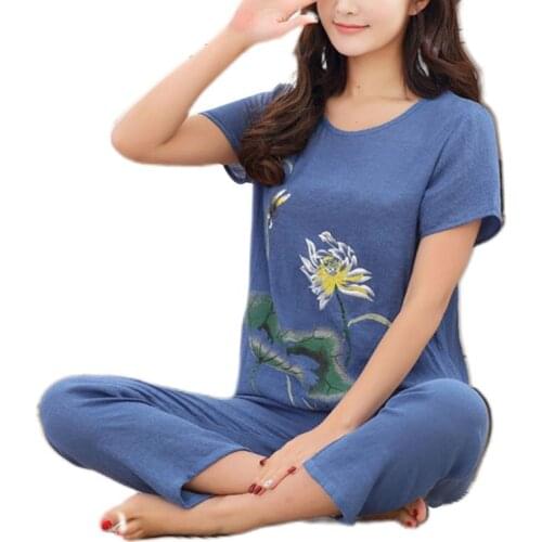 Womens Summer Plus Size Pajamas Set Chinese Lotus Floral Print Short Sleeve Tops Capri Pants Loose Sleepwear Loungewear XL-4XL