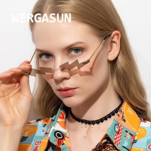 WERGASUN 2020 New Personality trend punk Sunglasses Women Fashion Steampunk Sun Glasses Vintage Shades Eyeglasses UV400 Oculos