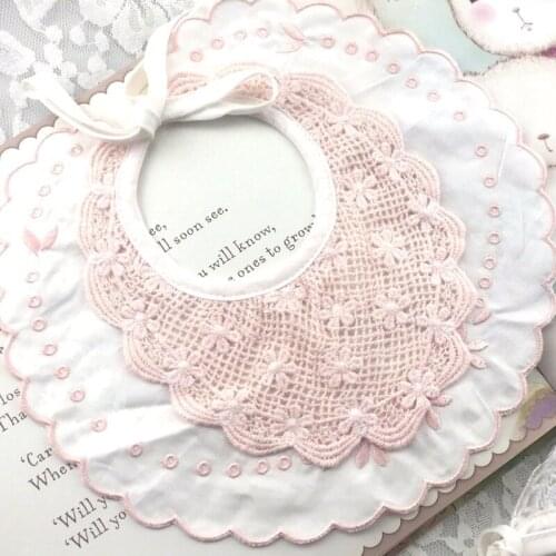 New Design Baby Girl Princess Elegant Lovely Flower Ethic Infant Feeding Bibs