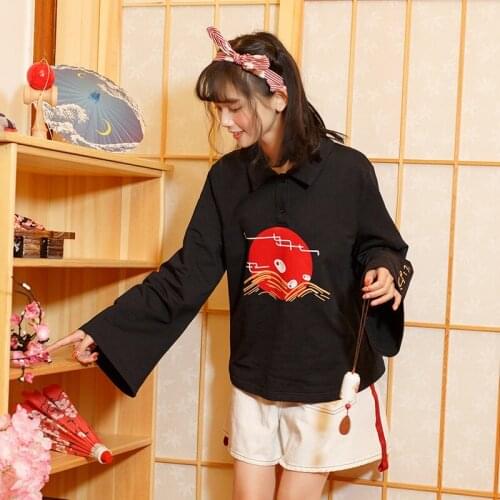 Woman Blouses 2019 Autumn Japanese Clothing Style Harajuku Kawaii Loose Blouse Black Haori Japanese Sweets Karate Kimono FF2075
