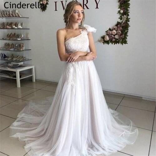 Newest Simple Elegant One Shoulder Zipper Back Soft Tulle Lace Applique Wedding Dresses With Hand Made Flower vestido de noiva