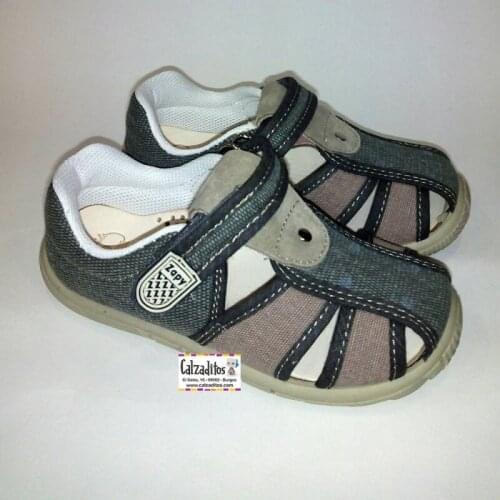Canvas sandals in gray marengo and taupé padded with velcro, by Lonettes Zapy for kids