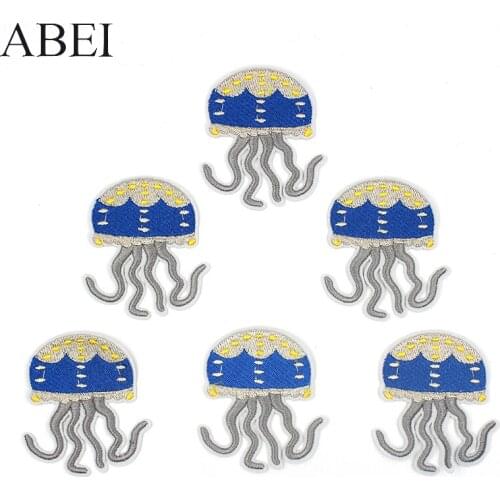 5pcs/lot Embroidered Octopus Patches Iron On Embroidery Sea Fish Badge Diy marine animals Stickers Garment Clothes Accessories