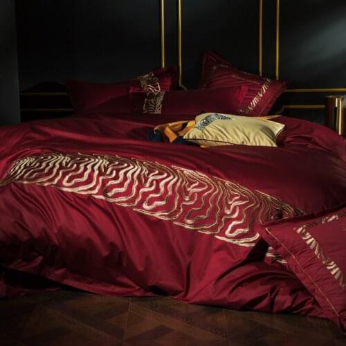 120S Egyptian Cotton Embroidery Luxury Royal Bedding Set 4/6pcs King Queen Wedding Bed Sheet set Duvet cover Pillowcase wine-red