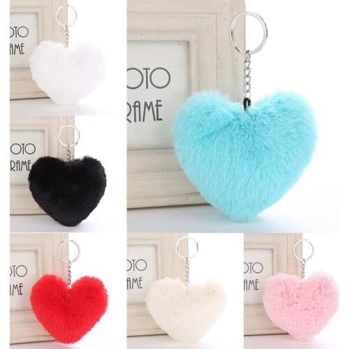 2021 Cute Keychain Fake Rabbit Fur Heart Shape Pompom Key Chain Women Girl Bag Cars Simple Fluffy Keyring Jewelry Gifts