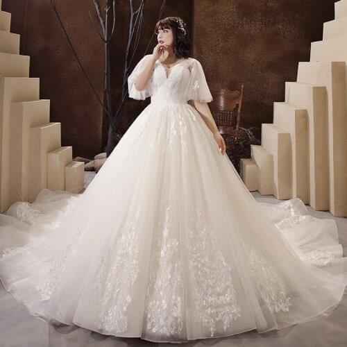 Its YiiYa Wedding Dress V-neck Short Sleeves Cheap Princess Ball Gowns White Appliqeus Sexy Lace Up Long wedding dresses B004
