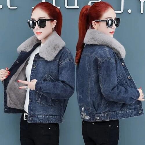 Women Denim Jacket Detachable Fur Collar Ladies Plus Velvet Buttons Tops 2021 Womens Winter Thicken Jeans Coat Trend W63