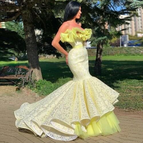 Sexy Strapless Lace Mermaid Prom Dresses Pleats Ruched Sweep Train Evening Gowns Tulle Sweep Train Saudi Arabia Robe