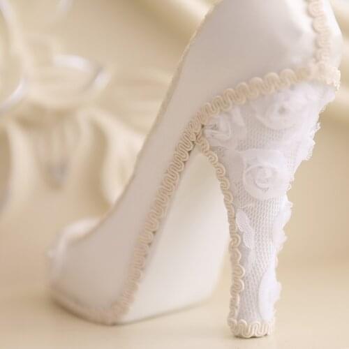White Wedding Party Fantasy High Heels Shoe Model Jewelry Display Stand Holder Racks Rings Earrings Bracelets Jewelry Organizer