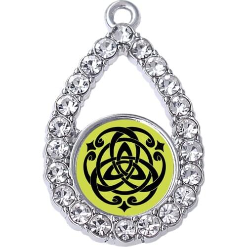 Popular religious faith amulet jewelry accessories Irish Celtics eternal knot crystal inlaid metal pendant