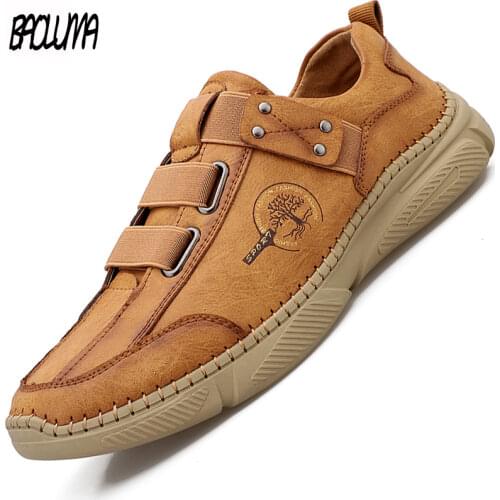 Brand Mens Casual Shoes Leather Mens Sneakers Classic Mens Moccasins Loafers Outdoor Platform Shoes Hot Sale Mens Shoes