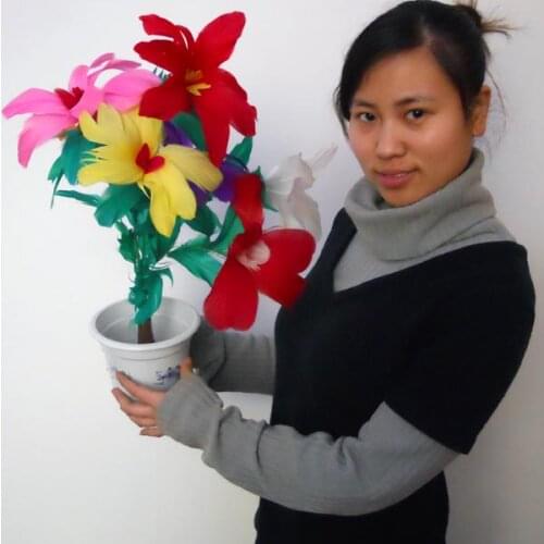 Shooting Flute To Bouquet Magic Tricks Close Up Magia Appearing Flower Magie Illusions Gimmick Props for Professional Magicians