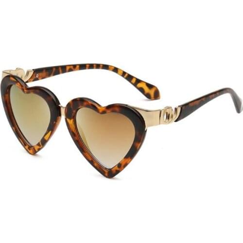 New sunglasses for girls sunglasses New love sunglasses Woman temperament sunglasses