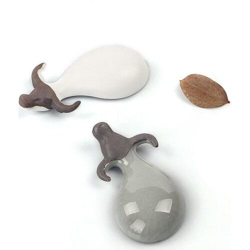 Ceramic cow Kung Fu tea statue tea pet feng shui Chinese traditional craft gift ge kiln Ruyao cute animal black ox greenbull