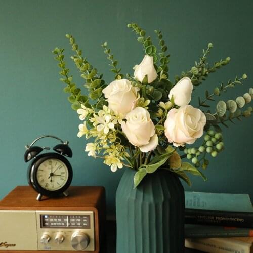 New design Table Centerpiece Artificial Flower Fake Silk Rose Eucalyptus Bouquet for Home Wedding Party Decoration