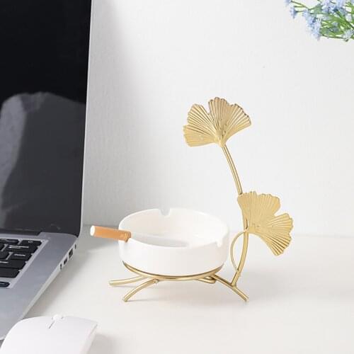1pc Creative Ash Tray Ginkgo Leaf Fashion Decorative Cigar Ashtray Home Decoration Office Desktop Ornaments Smoke Ash Holder