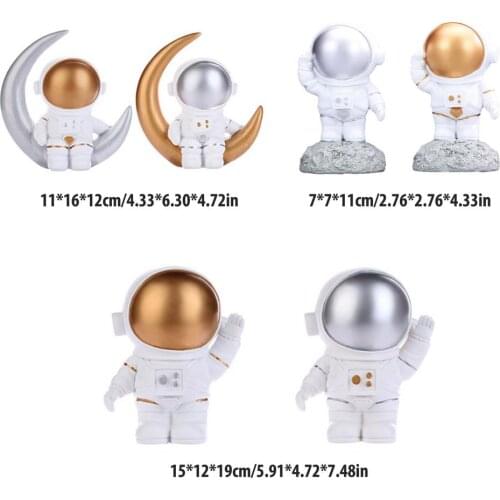 Figurines Desk Decoration Ornament Flat Back Resin Miniature Astronaut Ornament Elegant Exquisite Spaceman Model Decoration