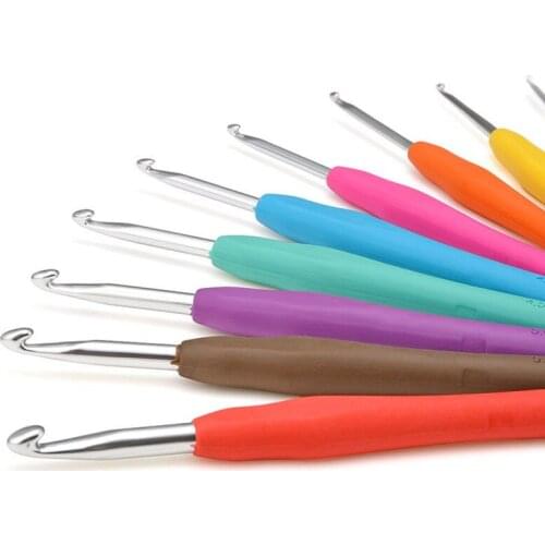 1PC Color Soft Handle Metal Aluminum Crochet Diy Tool Wool Needle Hand Knitting Needle Crochet