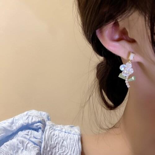 Korean Fashion Small Shell Flower Drop Earrings for Women Sweet Literary Pearls Piercing Earring 2021 New Trendy Jewelry