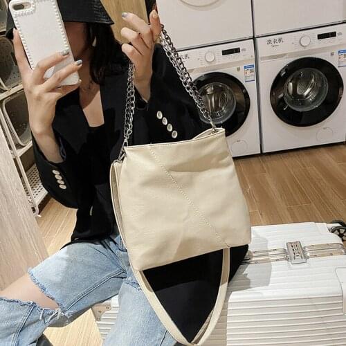 2020 new simple and large-capacity bag womens bag trendy fashion casual wild one-shoulder messenger net red bucket bag