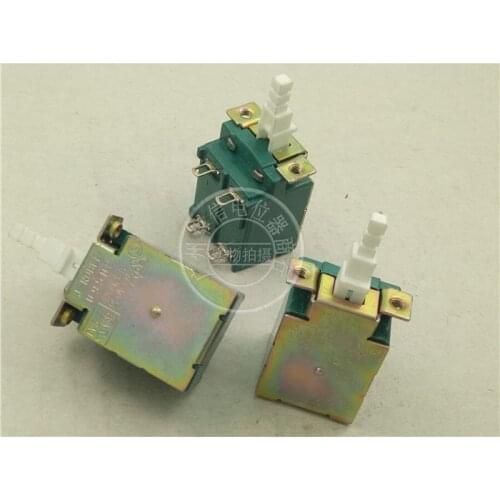 Original new 100% SY13- 4 U95D2-G-UCSVB TV5 4A/128A 250V power switch