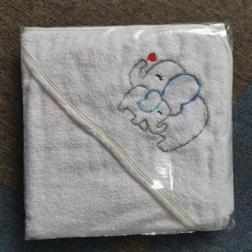 Hot wholesale 100% cotton fiber super soft and comortable 75x75cm 300gsm baby towel baby hooded towel infant towel