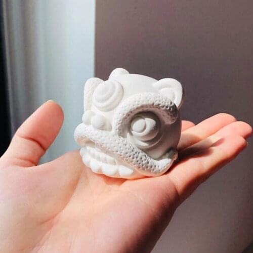 Concrete Mold Creative Chinese Style Lion Shape Design Traditional Lion Dance Shape Aroma Plaster Cement Ornament Candle Making