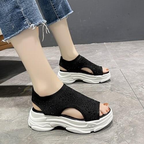 Muffin thick-soled sandals women 2021 summer new fashion fairy soft bottom casual sports slope heel water drill womens shoes
