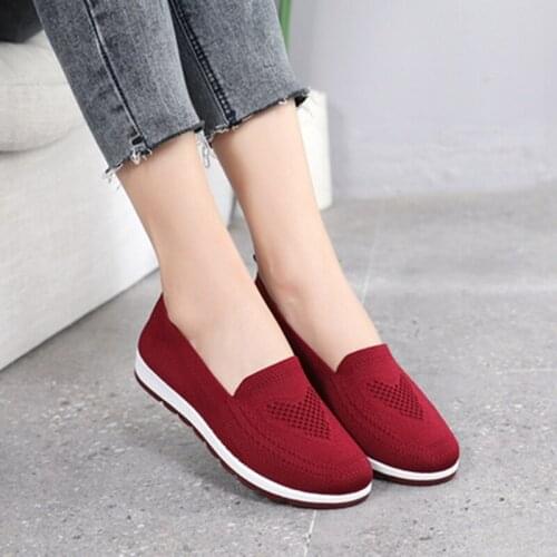 New Womens Summer Sneakers Slip on Flat Shoes Womens Casual Loafers Walking Shoes Female Outdoor Mesh Soft Bottom Sports Shoes